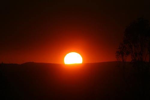 SUNGAZING O MIRAR EL SOL